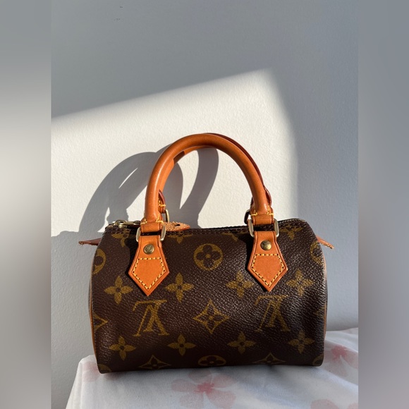 SOLD 🥂 Louis Vuitton Nano Speedy HL - Picture 8 of 10